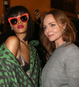 article-0-1BFF258400000578-558_634x697