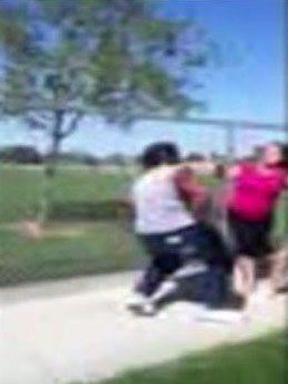 mom fight