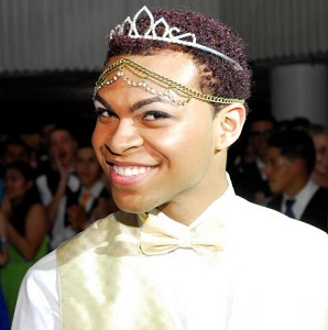 nasir-fleming-was-crowned-prom-queen-at-danbury-high-school