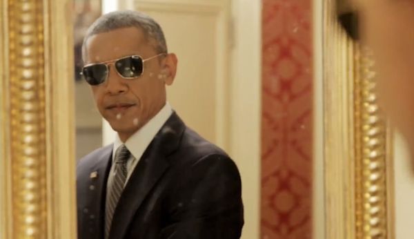 President-Obama-doing-things-we-all-do-but-dont-talk-about
