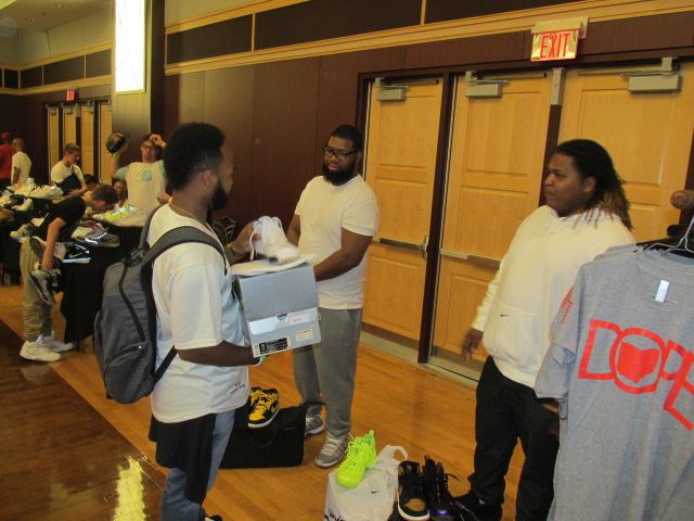 Sneaker Freaks Columbus 2015