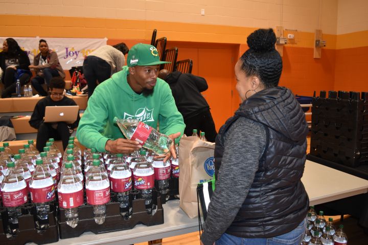 Radio One Columbus Thanksgiving Back