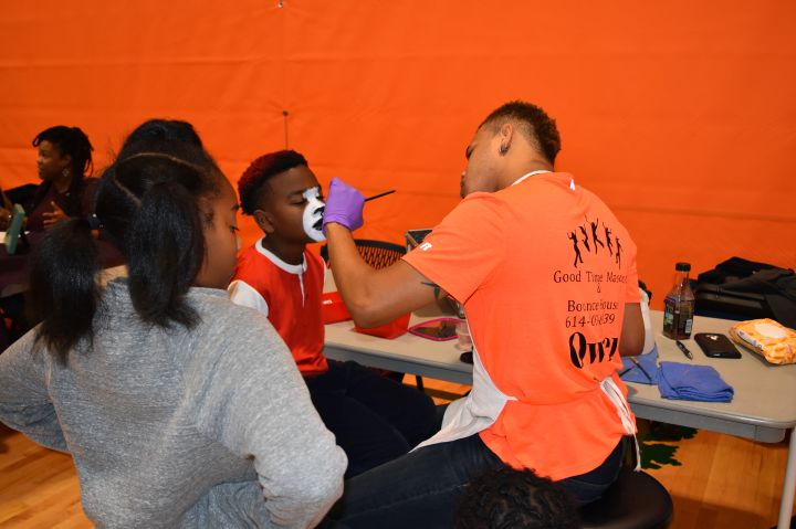 Radio One Columbus Thanksgiving Back