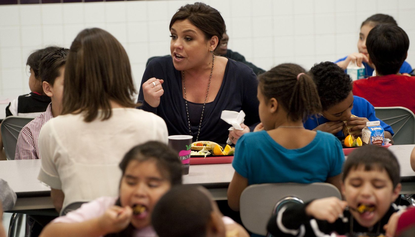 Celebrity chef Rachael Ray eats lunch wi