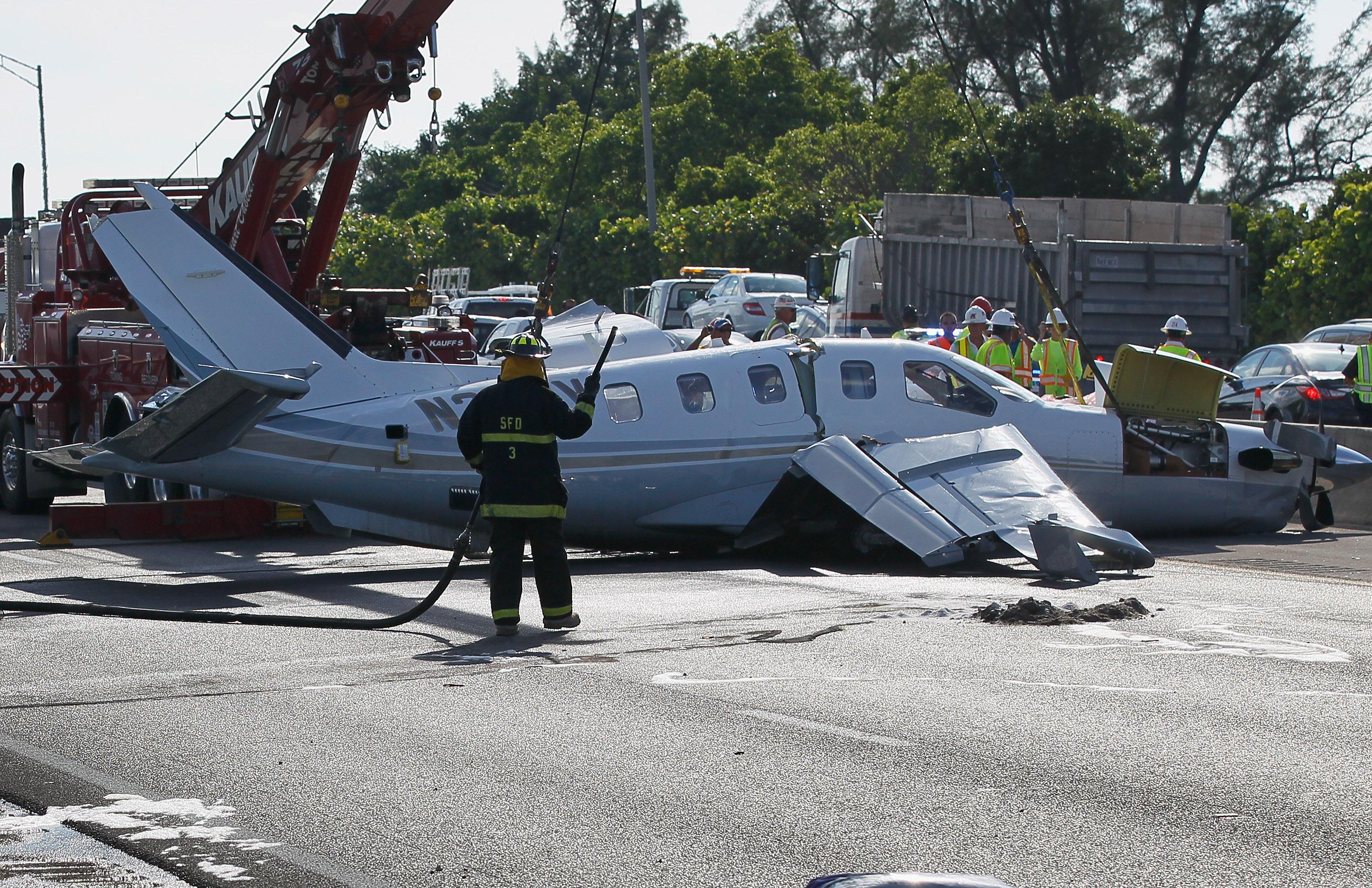 Single-Engine Plane Crashes On Florida Turnpike