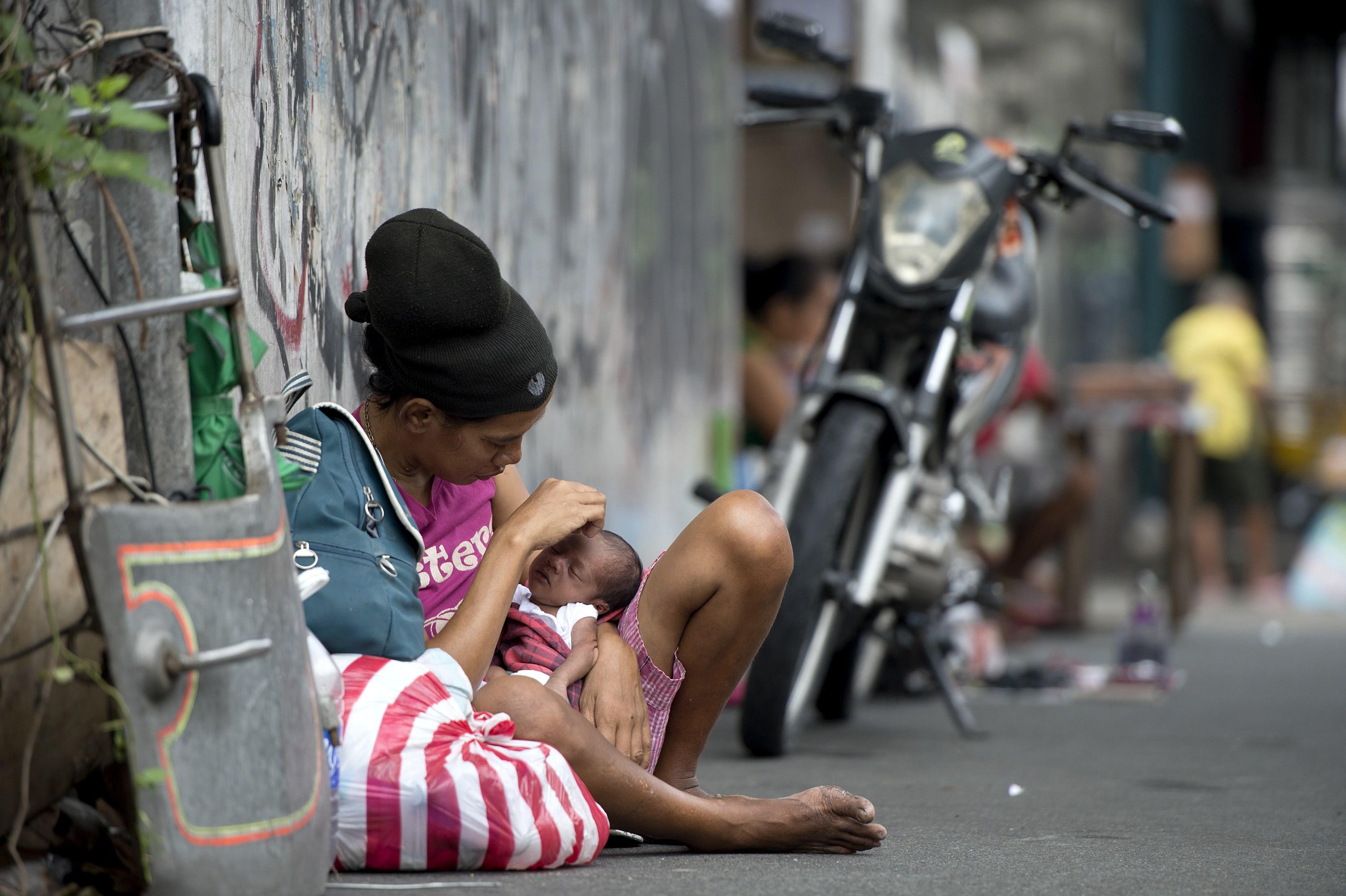 PHILIPPINES-ECONOMY-GROWTH