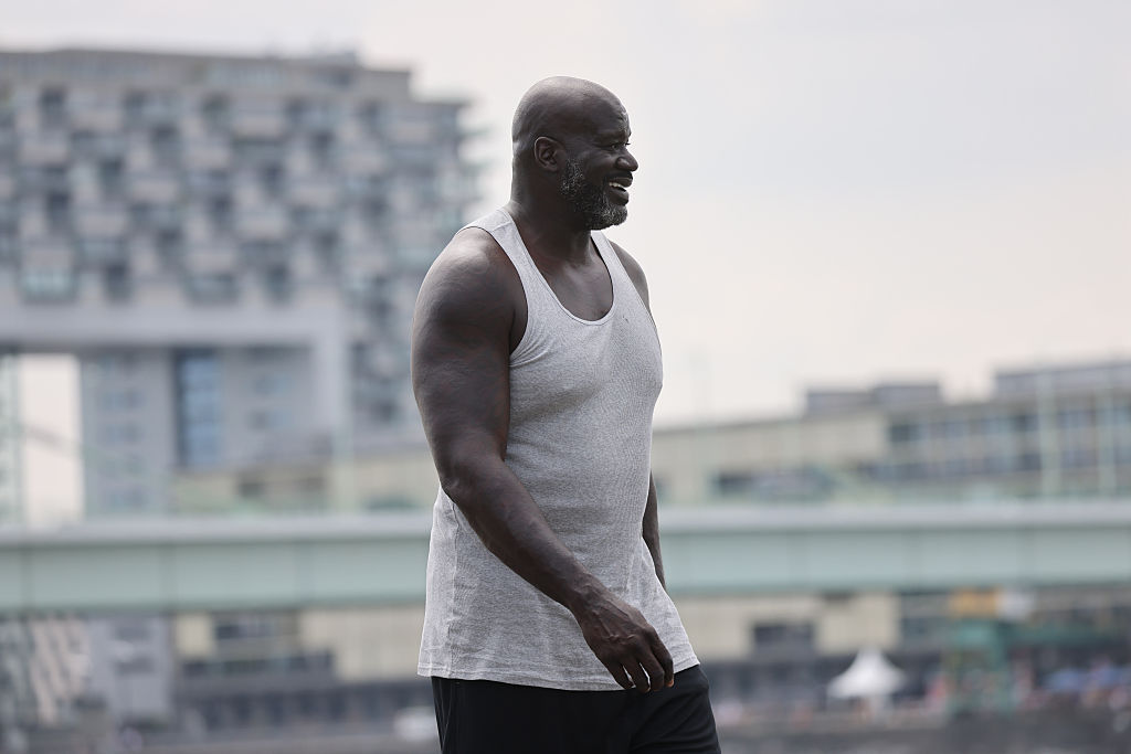 NBA legend Shaquille O'Neal plays street basketball